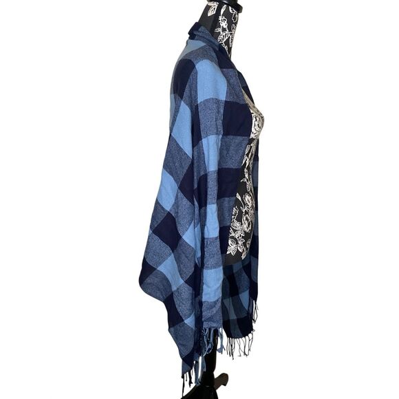 Blue Navy Buffalo Plaid Scarf Wrap Fringe Edge Cozy Soft Oversized Shawl Winter - Picture 5 of 7